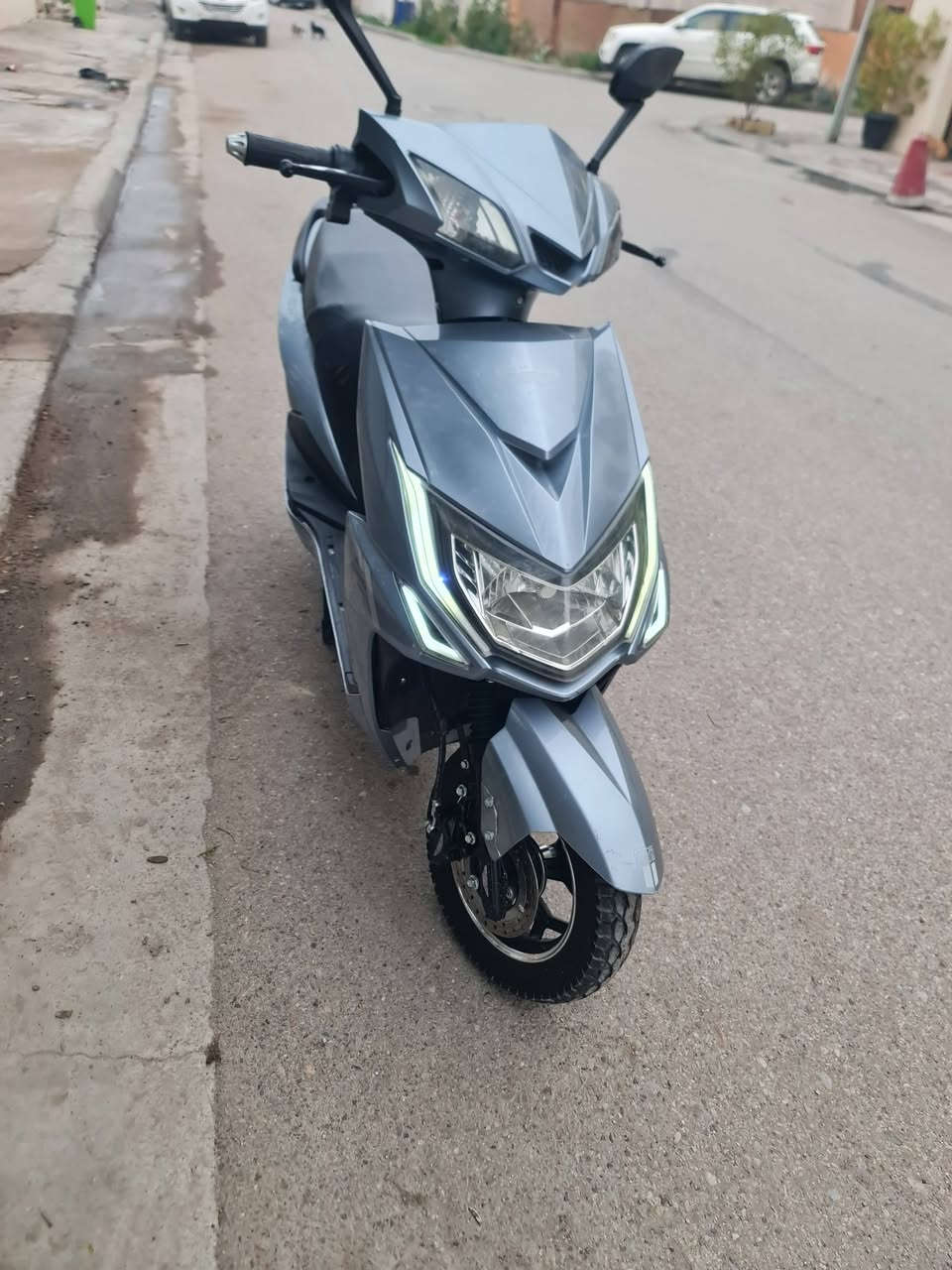 دراجه شحن نوع سكنس mrt تحمل 6 بطاريات ترجع عل بك بيه 3 سرع بيه مكان شحن الهاتف ملف 1500 تايرات جدد جوبلس بيه سويج وبصمه وبيه قاطع ناريه السعر 550 وبيه مجال للطيبين عنوان بغداد


**إذا كنت صاحب هذا الإعلان وتريد حذفه لأي سبب، رجاءا أرسل رسالة إلى الدعم الفني**