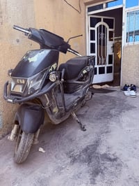 دراجه شحن • ٧ بطاريات • شاشة واكفة