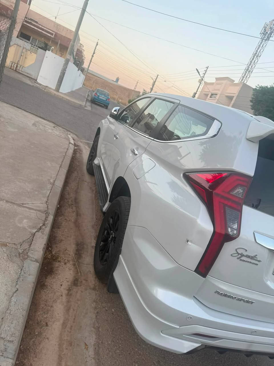 باجيرو سبورت (سكنجر ) 2020 
للبيع بسعر مناسب او مراوس لاندكروز 
***********
