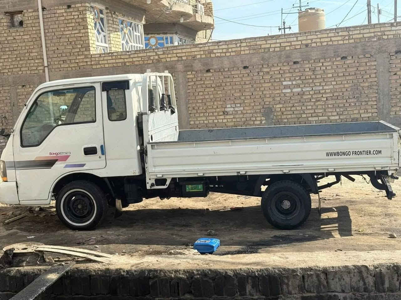سلام عليكم 

 كياام عيون البيع رقم بغداد 

سياره مال جناي 

سنويه جديده

 تصال برقم ***********
