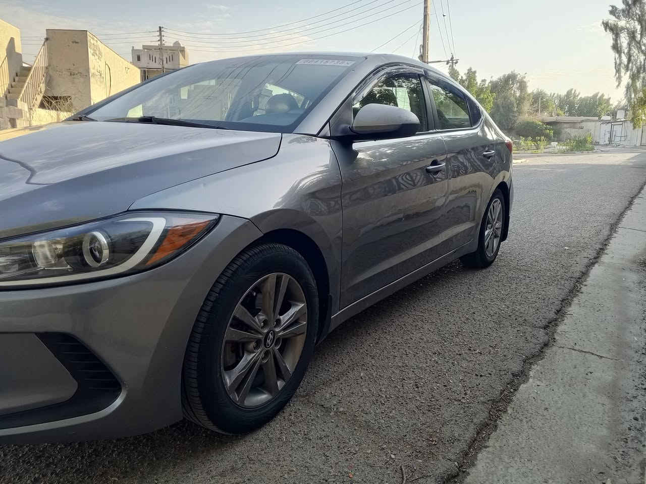 سلام عليكم 
النترا 2018 أمريكي حادثها موضح بالصور بالعراق نرش البنيد والجاملغ بدون دواخل ابيعلك 4قطع بدون دواخل  سياره جاهزه كير مكينه تبريد تخم تاير جديد شاده جاهزه مناقصها شي باسمي شخصيا السياره احلى من الصور تجي وتشوف بعينك بالعافيه عالياخذها
العنوان بغداد شهداء البياع 
السعر 116
***********
