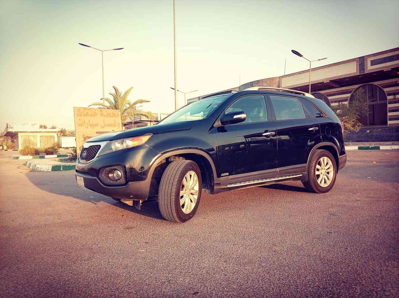 سورنتو ٢٠١١.. ٦ سلندر دوش كفاله بدون صبغ بارد موصفات واحد ع واحد السعر ١٢٥ بيه حك الجيه . ***********
