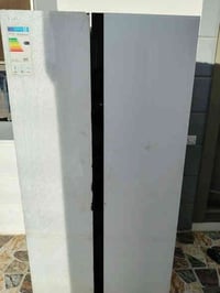 ثلاجة للبيع بسعر مناسب للاستفسار الاتصال ٠٧٧٠١٩١٨٩١٥ بشرط ماطور وضمان