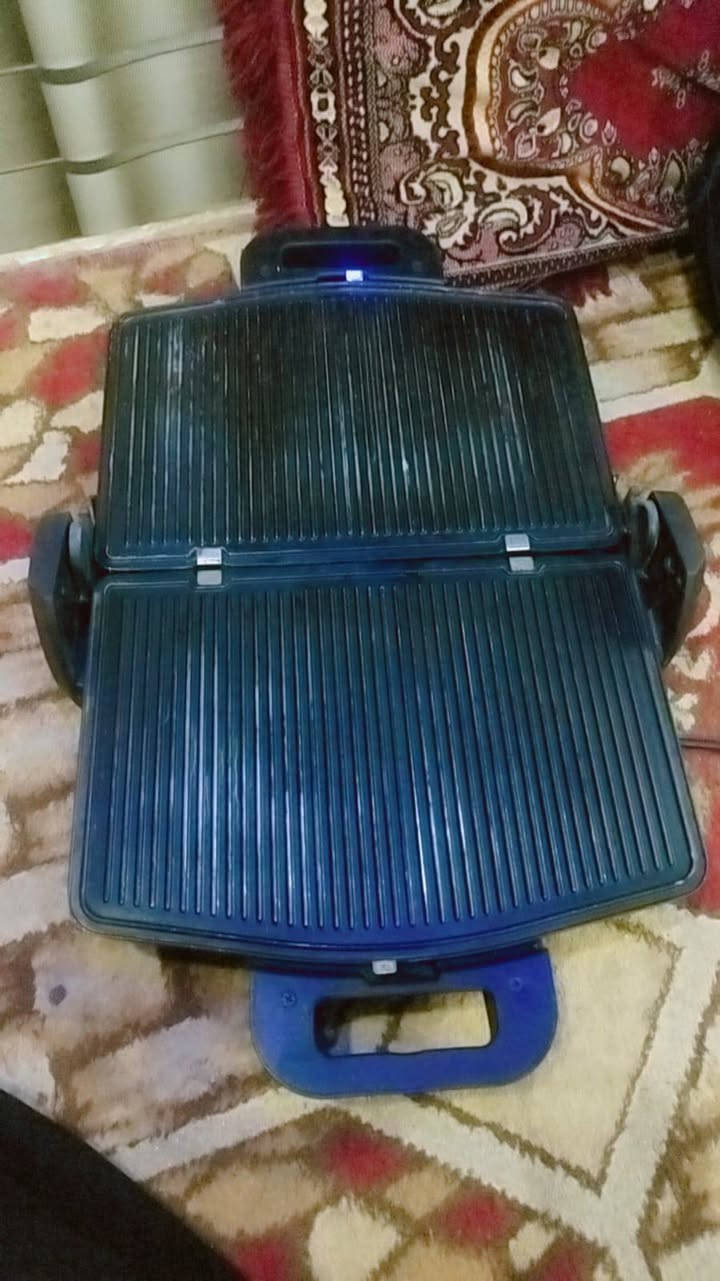 سلام عليكم  كابسه الصاج اصليه الحجم اكبير سعر 40
***********
