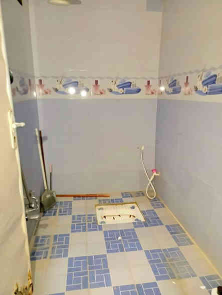 ياالله 

يوجد لدينا بيت للايجار حي ميسان شارع عوده مقابل حاجه الف مساحه 100متر مربع يحتوي على غرفه وصاله واستقبال ومطبخ وصحيات سعر الايجار الشهري 300الف كل شهر بشهره 

للاستفسار والمعلومات الاتصال بنا ع الارقام التاليه 

***********

***********

***********

او مراجعه مكتب ألروان للوساطه العقاريه والمقاولات العامه 

عنوان المكتب حي ميسان ع الشريط قرب صيدليه الشراع 

عندك بيت عرصه للبيع راسلنه وات ساب
