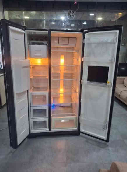 السلام عليكم ثلاجه ومجمدة بابين ٢٨قدم بيكو فول نظافه واصل للمنزل داخل أربيل مع ضمان اسبوع رقم تواصل وتساب ***********
