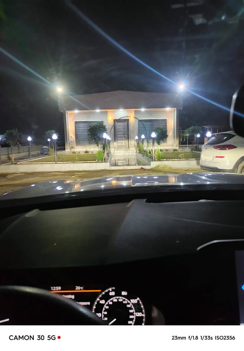 مزرعـــــــــــە  للبیــــــــع  
موقع منـــــطقە  جیمەن
طرق سلیمانیە کـــرکـــوک 
مساحـــــــــــە مزرعە  دونم واحد 
مساحــــــــە دار 110 م
طابوو صــــــــــرف  

باخ بۆ  فرۆشــــــــــتن
ڕووبەرێكی تەخت و فراوانی ھەیە
شوێنێکی زۆر خۆشە 
-ڕووبەری باخەکە  یەک دۆنم 
خانوویەکی تێدایە کامل 
ڕووبەری خانوەکە  110 م

- ناونیشان: چیمــــــــە  قرب شارع رئیسی 
سـعـر : پەیوەندی بكەن لە خزمەتداین
للاستفسار 
***********
***********  واتسئاب و فایبر

عقارات قەڵای کرکوک
