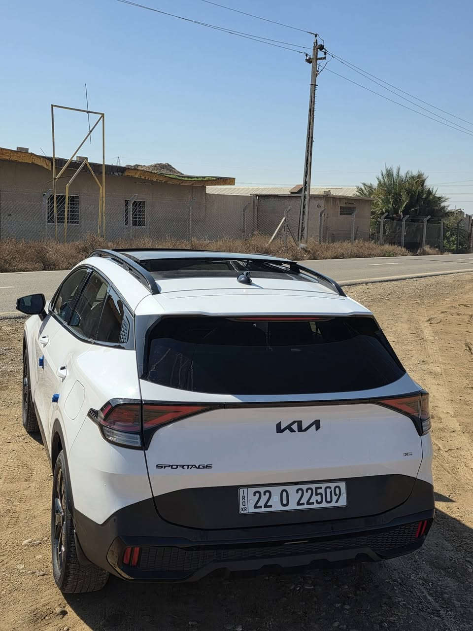 السلام علبكم. 
سبورتج 2025 فول للاخير ماشيه 10 الف كيلو متر وقابله لزياده  سياره جديده اخت الزيرو محرك 2500 وارد امريكي. ضرر جانبي  بچم كبس خلف كبس  ضرر السياره بابين مبدلات بلاد نفس الون الجه اليمين فقط باقي السياره كفاله عامه شرط السونار ترقيم جديد شاشه متصل. بانوراما 5وضعيات قياده كشنات جلد  جنطه كهرباء تشغيل ؏نبعد ترحيب ويل كبير نضام صوت +مضخم رقم اربيل دولي تحويل ثاني يوم فور ويل باقي مواصفات معروفه مكان السياره بغداد (سعر السياره 240 ورقه وبيه مجال حگ الجيه) ما تعجبك السياره اعبر المنشور بصلاة ؏محمد    للاستفسار ***********
