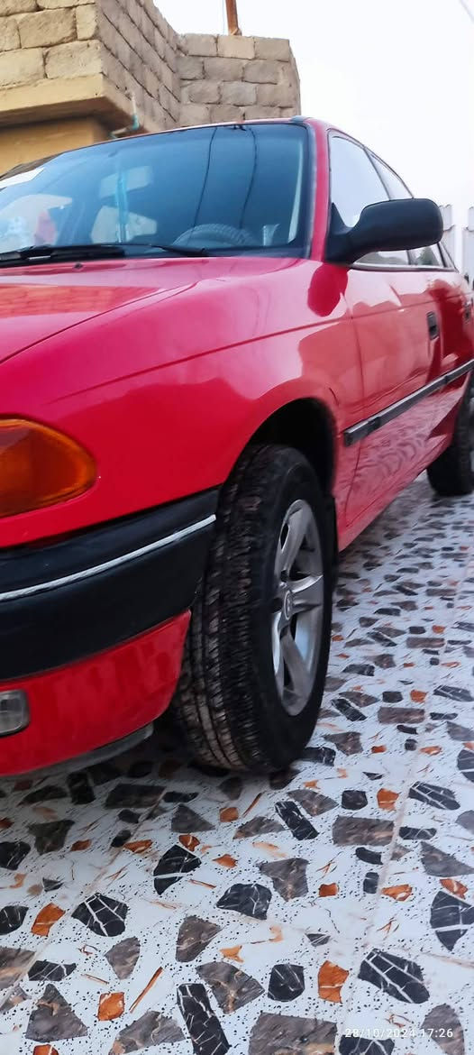 السلام عليكم ،استرا للبيع حجم 16موديل 92رقم نينوي ألماني سنوية خضرة شرط التحويل قفل  مركزي سلايت بور تايات طخم جديد باتري جديد بدون تبديل سعر42وبيها مجال للطيبين ***********
***********
