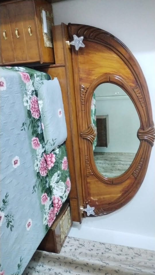 غرفه صاج عراقي سعر ٦٠٠ مكان بغداد دوره رقم ***********
