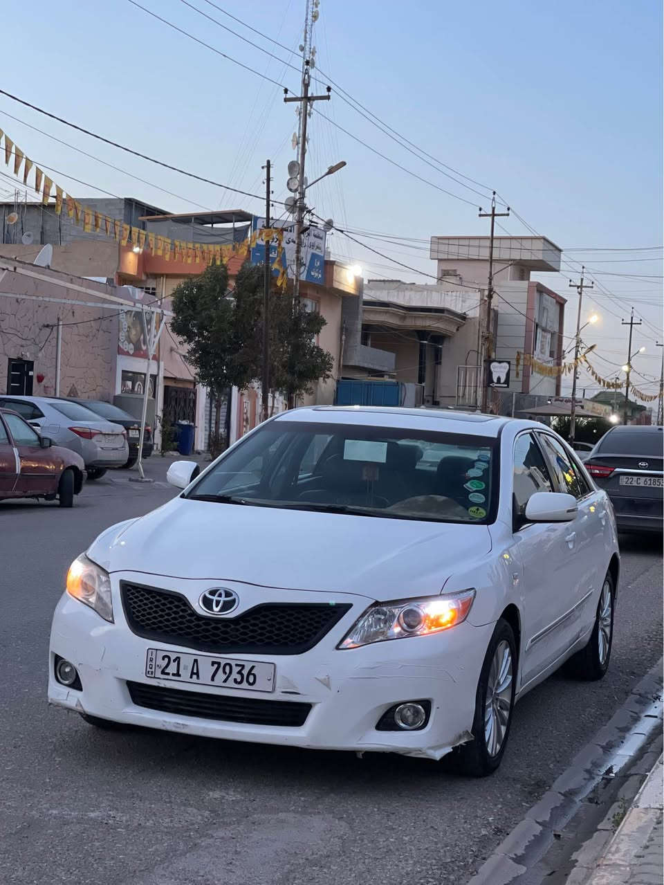 سلام عليكم 

كامري موديل 2008 glx 
محدث شكل 2011
فول موصفات خليجي 
سلايد 
تحكم استيرن 
شاشه و كامير 
كشنات كهربائي
تبريد مركزي 
جامات كهربائي 
لون ابيض 
4 تايرات جديد 
رقمها مميز 
سنويه جديد لحد 2026 شهر 12 
بشرط تحويل 
ضررها بونيد صبغ + هيلال صبغ + نص جاملغ صبغ + 4 مكانات بارد قليل كلش 
محرك 2.5 
كير محرك بشرط 
سعررها 113 وبيها مجال 
مكان كركوك 
***********
*********** كركوك, العراق
