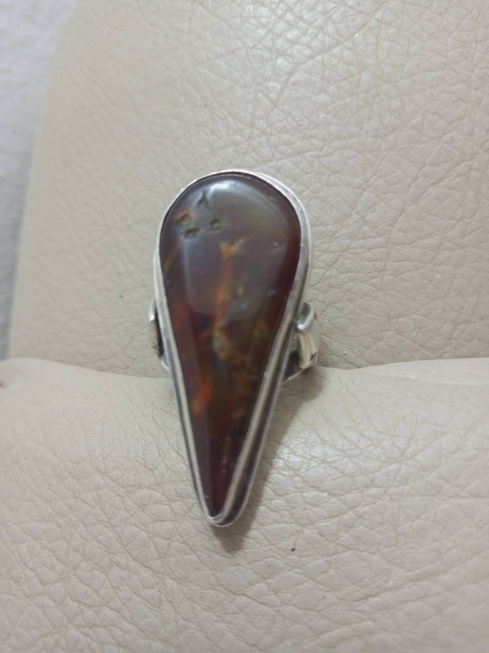 السلام عليكم
دلوه يماني جكليتي قديم
صياغه سلجوقيه ثقيله جدا
موجود واتساب ***********
