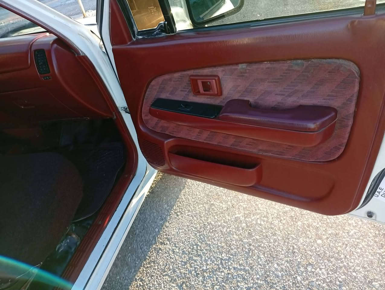 توێتا یابانی مۆدیل 2001 علوجە
ماڵی دۆستە مەکینە سپییە 
گێڕووو مەکینە و ئەکسل و تەبرید 
ساردوو گەرم بەشەرت 
جام کارەبا ئاوێنە کارەبا سڵایت 
دەبڵ چەکمۆجە سەیارە هیچی نییە زەمانی ماڵی مەدەنی دەکەم 
سعری 55 گەڵا
شوێن شارەزوور هەڵەبجەی تازە
***********
