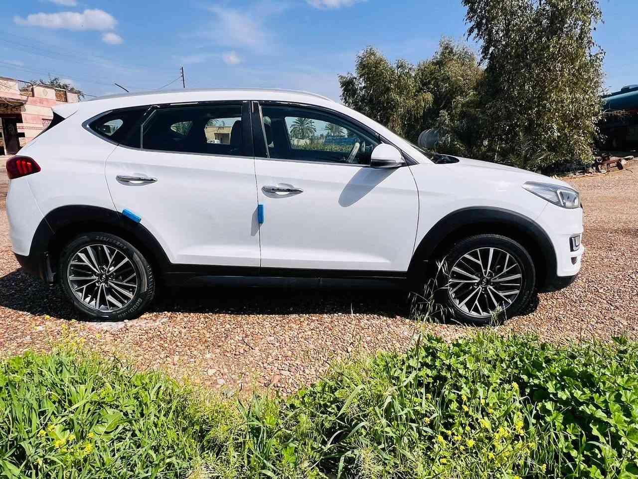 للبيع توسان ٢٠١٩فول موصفات عده بنوراما مكفوله من الصبغ وتبديل ولفتح مكينه كير بلادي تبريدع شركه صدر جديد تخم تايرات جديد مكاني بغداد المحموديه سعر ١٨٤ وبيه مجال مكاني بغداد المحموديه ***********
