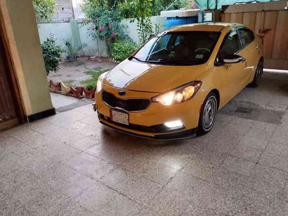 كيا فورتي موديل ١٥   سياره جديده وجاهزه على اخر حبايه مابيه نقص برغي رقم بغداد  سياره بسمي وتحويل ثاني يوم مكينه كير حداديه تخم تاير جديد ادامه كامل كير ATM المرغوب  هزه جديده سنويه ٢٧  تنتهي شاشه كامره دواره اشاير بل مري سياره دوشمه كاعيه قمارة  داخلها ملكي وشرط السونار مكاني  ديالى حادثها باب فقط واسف ع الاطاله السعر١١٥ وبيه مجال قليل حق الجيه رقمي ***********
