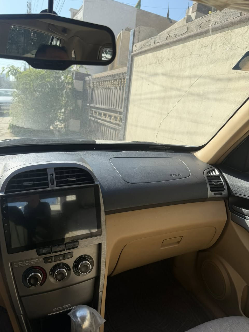 تيكو ٢٠١٢ ماشيه ١٢٧ الف سياره جاهزه تبريد تدفه كلها شغاله بدون حادث بيهه صبغ بس بالذيول مال التعمير فقط السعر ٥٨ ورقه للاستفسار *********** مكانها بغداد السيديه
