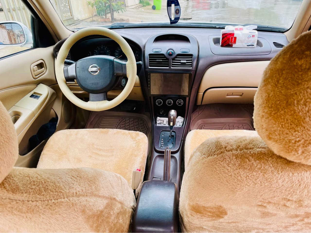 السلام عليكم 

نيسان صني 2009

ضرر
مو صبغ عام ابيع صبغ عام
دواخل ( بطانة جهة السكن بي تصليح) 

رقم سليمانية جديد لحد 2029 هزة جديد لوحة جديد بطاقة بانزين موجود تبريد تدفئة شغال كهربائيات جاهز كير محرك صدر دبلات كله جاهز شرط تحويل والغرامات.

سعر 75$ 

مكان سيارة كركوك كركوك, العراق


**إذا كنت صاحب هذا الإعلان وتريد حذفه لأي سبب، رجاءا أرسل رسالة إلى الدعم الفني**