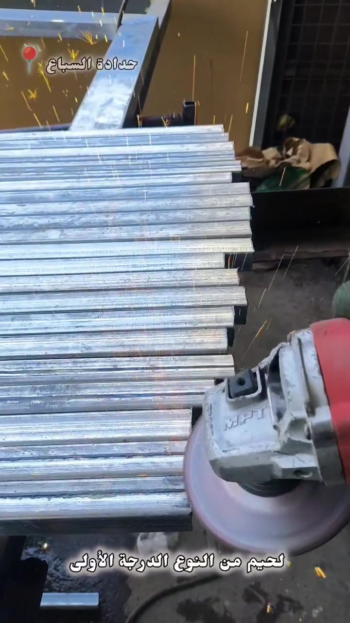بسم الله الرحمن الرحيم.
 حدادة السباع 🔨

نقدم جميع أعمال الحدادة بأعلى جودة ودقة في التنفيذ.✅ أبواب خارجية وداخلية✅ سياجات ومظلات✅ سلالم وهياكل حديد✅ سندويج بنل وسقائف

📍 شغل احترافي، أسعار مناسبة، والتزام بالمواعيد.📞 للاستفسار والحجز: ***********
📍حي الجامعه النفق شارع الخدمي
