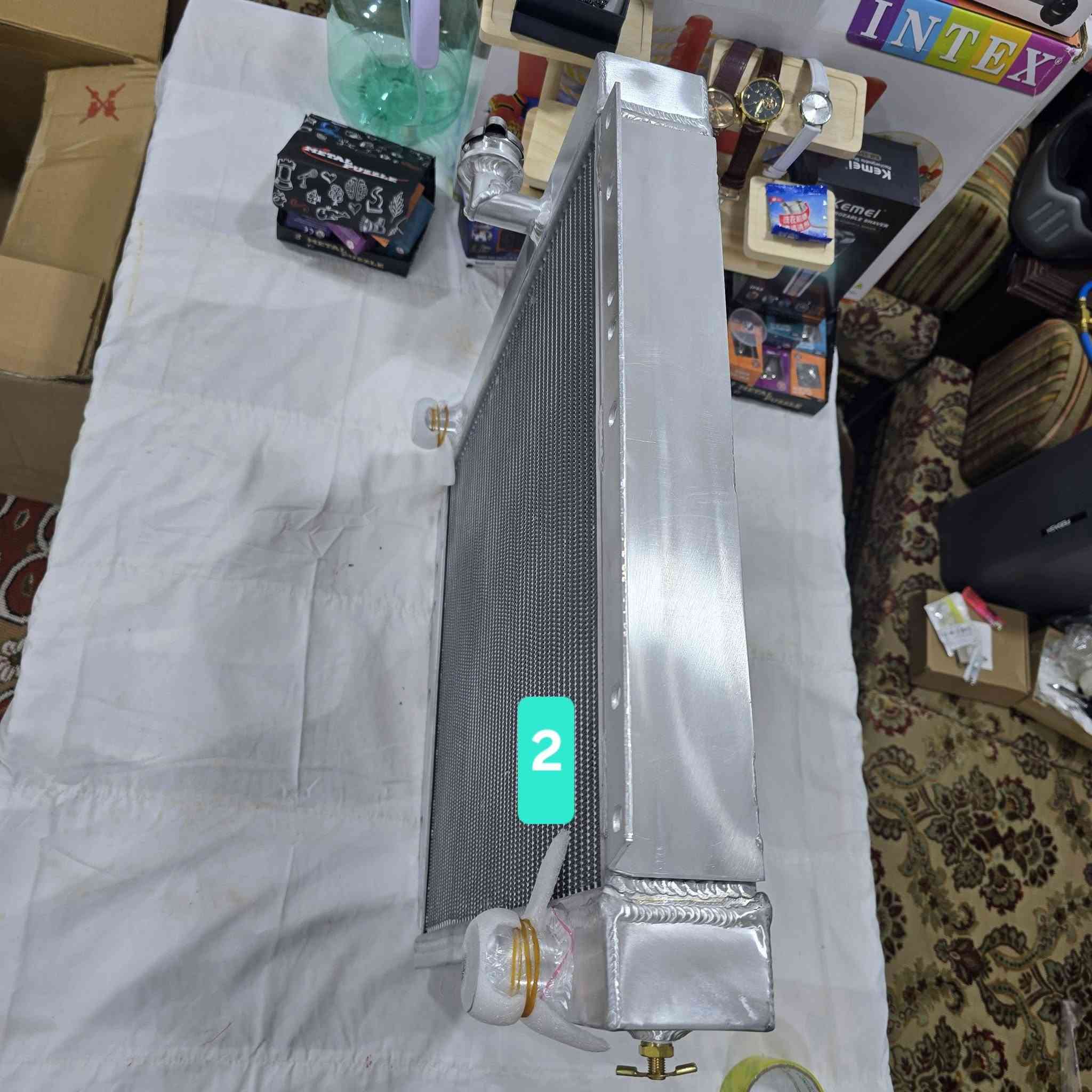 قطعتين راديترات 
٣ خانات القياسات واضحة امامكم
***********
