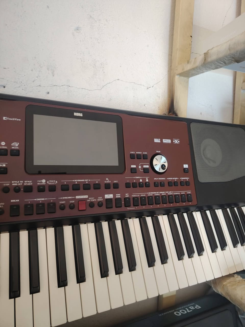 كورج 700 ابو فيش صفره  نضيف كلش مفتوح تنضيف مع برنامج فول  سعره 8 ورقات قفل للتصال ***********
