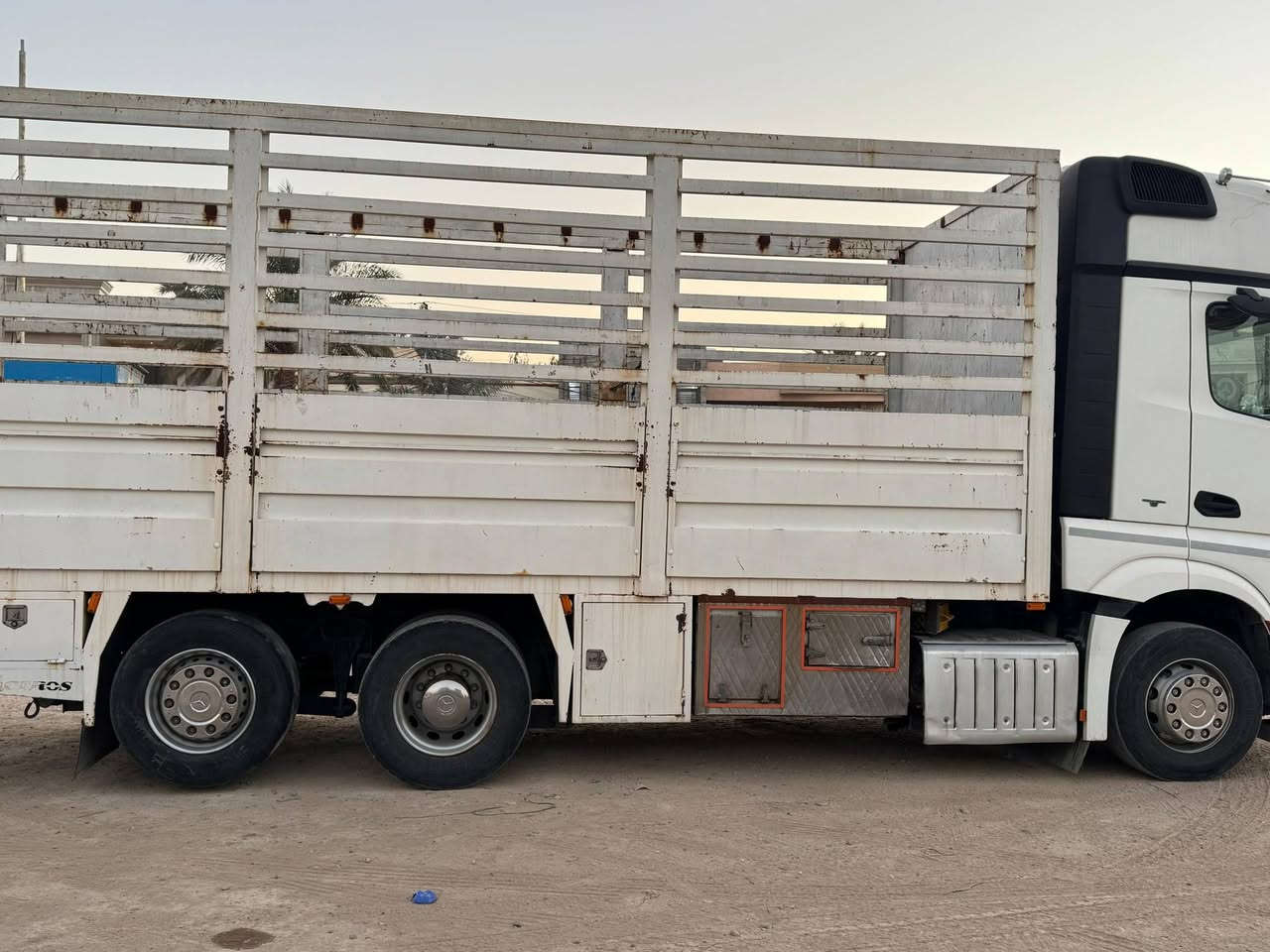 اكتروس وحش2017 حجم 25/45 فول موصفات سيارة مكفولة جاهزة ع شغل تخم تاير 70 مشلن مكينة ذهبي 471 سيارة مرقمة جديد بدي جرف مال طماطة بسمي شرط التحويل الاتصال ع الرقم التالي ***********
