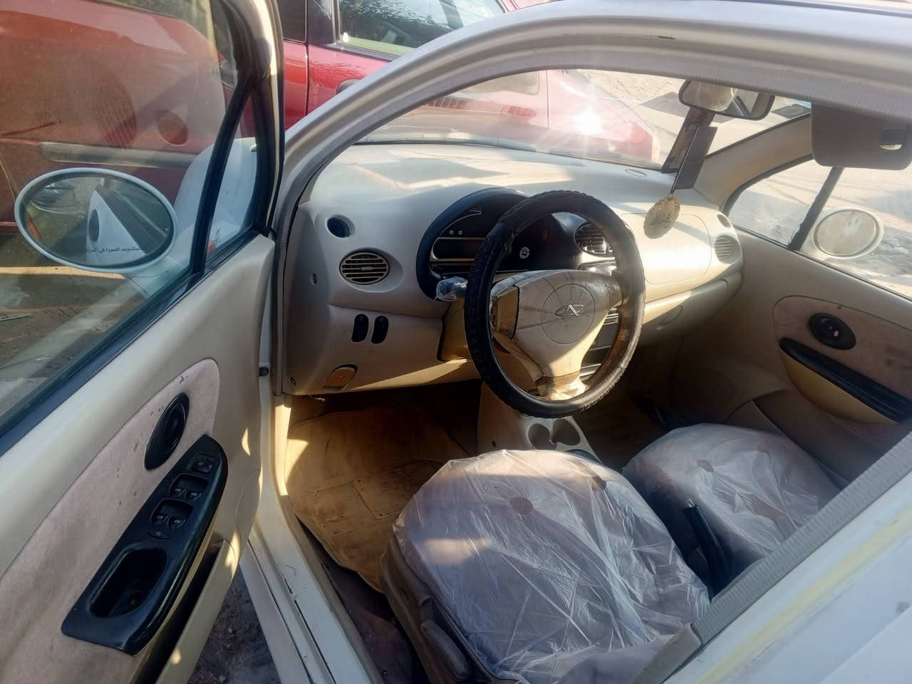 السلام عليكم كيو كيو موديل 2012 سياره جاهزه اوتو رقم بغداد دولي مكان بغداد حي العامل  السعر 34وبيه مجال والشراي يتصل ***********
