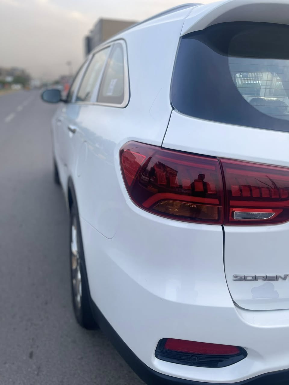 السلام عليكم سورنتو موديل 2019 شكل العشرين خليجي فول 
بصمة 
بانورما 
جنطة كهرباء 
سبعة راكب 
كشنات جلد 
كشنات كهرباء 
شاشة كبيرة بلادية 
ثلاث قطع تبريد 
كامرة خلفية دوارة بلادية 
بصمة ابواب 
اشارة ترحيب 
حساس امامي و خلفي 
خمس وضعيات قيادة 
شباك العشرين 
ماشية 93 
المكينة 6  سلندر كفالة عامة من فتح 
الكير 8 نمرة كفالة عامة من فتح 
الكشر كفالة عامة من فتح و التبديل و الصبغ والبارد 
فقط بارد بسيط جدا على كد اصبع بخشم جاملغ امامي 
رقمهة بغداد الدولي الجديد با اسمي 
عنواني بغداد 
السعر 239
***********

