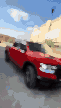 السلام عليكم ورحمة الله وبركاته من رخصه ادمين رام لارمي فول فول رقم سليمانيه رقم سليمانيه ب اسمي ٢٠٢٢ ماشي ٢٢ الف سياره حيزام بدون دواخل *********** سعر قفل ٢٨٠$
