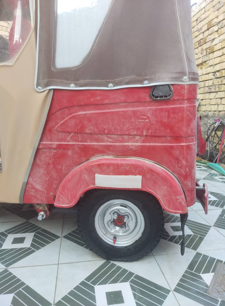 السلام عليكم تكتك موديل 22شهر 9كفاله رقم وسنويه واسط تحول مباشر كفاله ماتصرف عليها ربع مكاني رفاعي ***********
