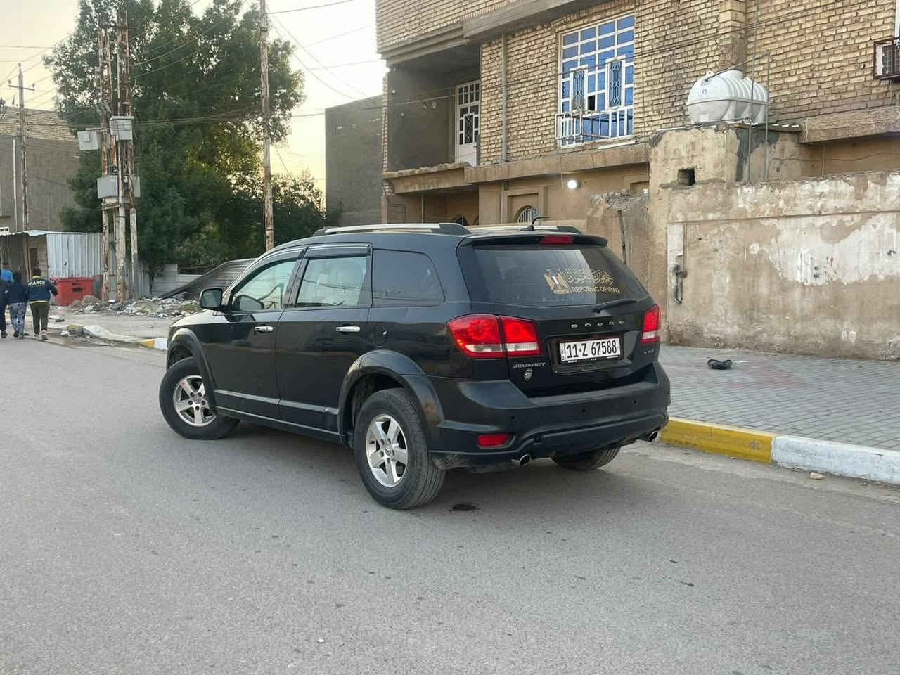 سلام عليكم دوج جورني مديل ٢٠١١ محرك ٦ سلندر بصمه فول الفول عده الفتحه شاشه جبيره كشنات كهرباء داخل ملكي تخم تاير صدر خلفي امامي كله جديد بيها جاملغ امامي وبنيد السعر ١٠٥  مكاني بغداد شهداء السيدية 
للاتصال ***********
