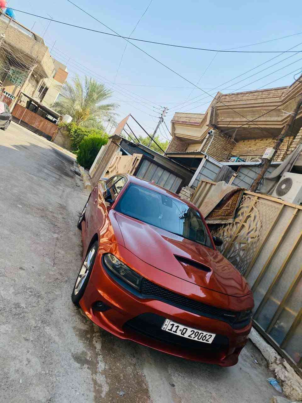 دوج جارجر Gt مديل٢٣
ماشية 46 الف كيلو 
مثل ما موضح بالصور راديترات غاز تبريد بلادي جانبي الحادث
مواصفات
سستم صوت 
شاشة جبيرة 
كشنات حضن تدفئة وستيرن تدفئة  
رادار امامي
حساسات خلفية 
تحديد مسار ومثبت سرعة
سوبر تراك باك ستة سلندر
***********
السعر 223 
مكاني بغداد

