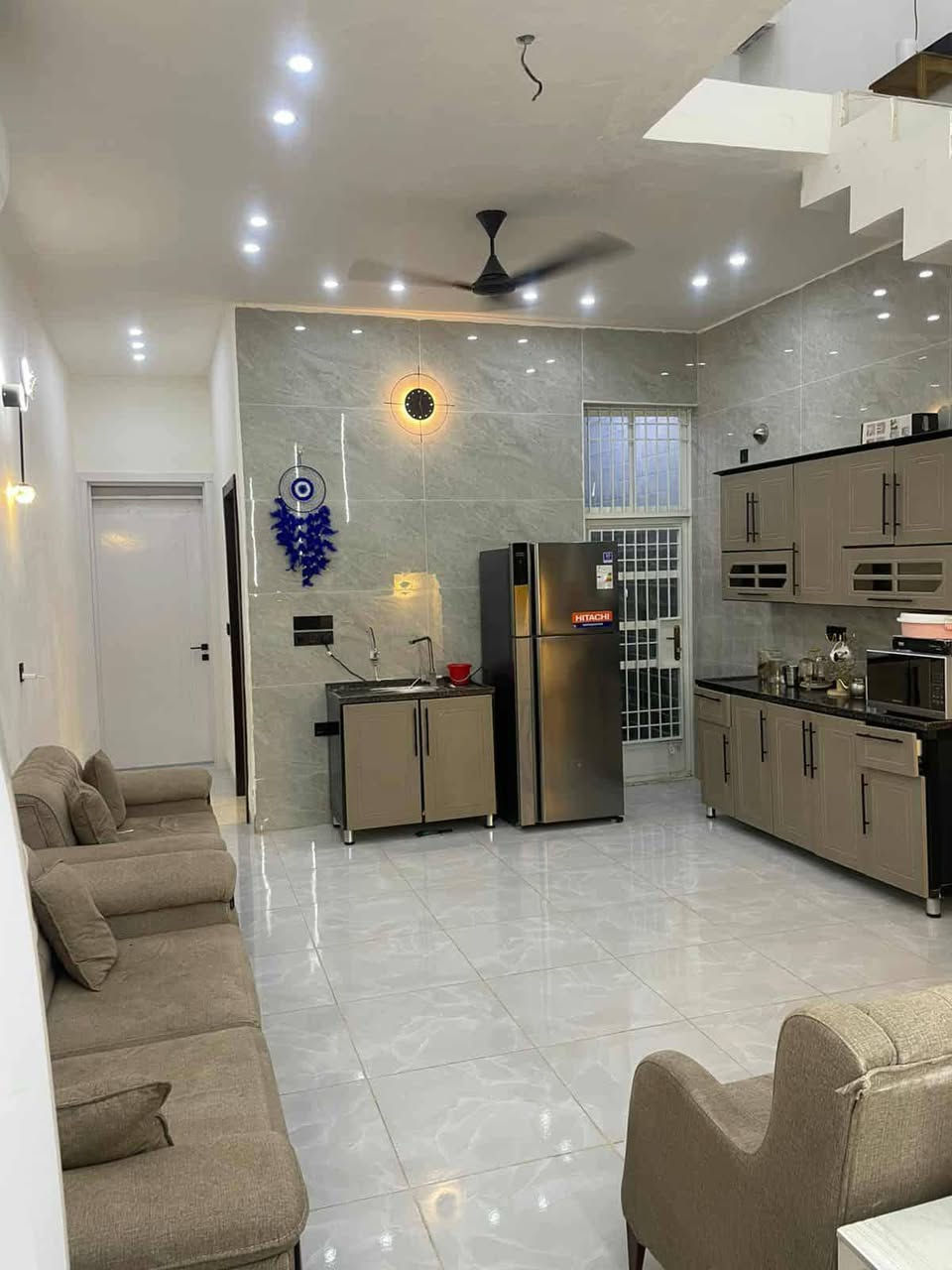 السلام عليكم
دار للبيع 100 متر طابقين طابو صرف باسمي
واجهة 5ونزال 20
جاهز من كل النواحي للسكن
عدد غرف النوم 3
عدد الحمامات 2
بناء جديد 2025
مطبخ حار + بارد 
موقع المنزل البياع حي التراث10/3
ثالث قطعه عن شارع عشرين
الطابق الاول
طرمة
هول
استقبال
مطبخ حار + بارد
صحيات
غرفة نوم
الطابق الثاني
غرفة نوم + بلكونة
غرفة نوم
صحيات
طابق ثالث
بيتونه جبير 
وسطحين
للاستفسار
***********
