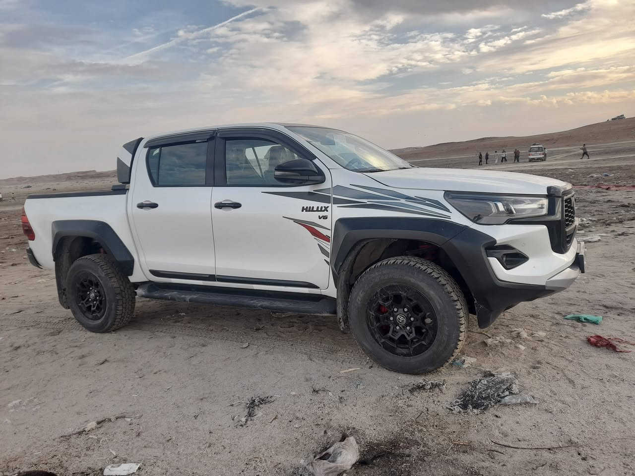 سلام عليكم  
هايلوكس جيار  2024 سعوديه منفاخ سنتر الك  قماره سوده بلادي مكفول كفاله عامه ماشيه 9000 الف حقيقي 
رقم اربيل تريد وكاله تريد تحويل 
***********
