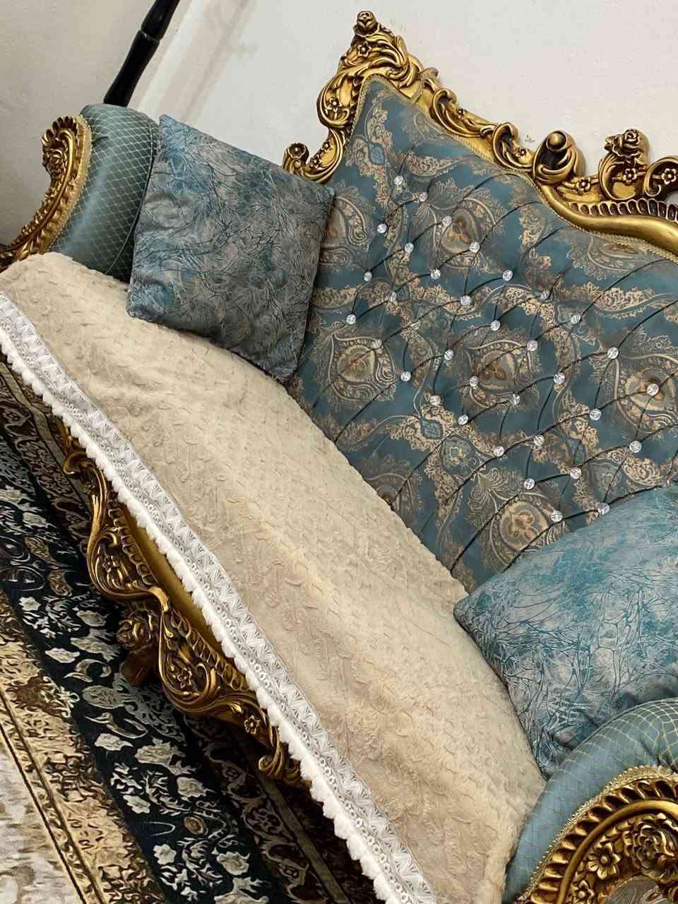 السلام عليكم
تخم للبيع نضيف جداً 
10مقاعد 
سعر 600وبي مجال بسيط
للاستفسار اتصل ع الرقم
***********
