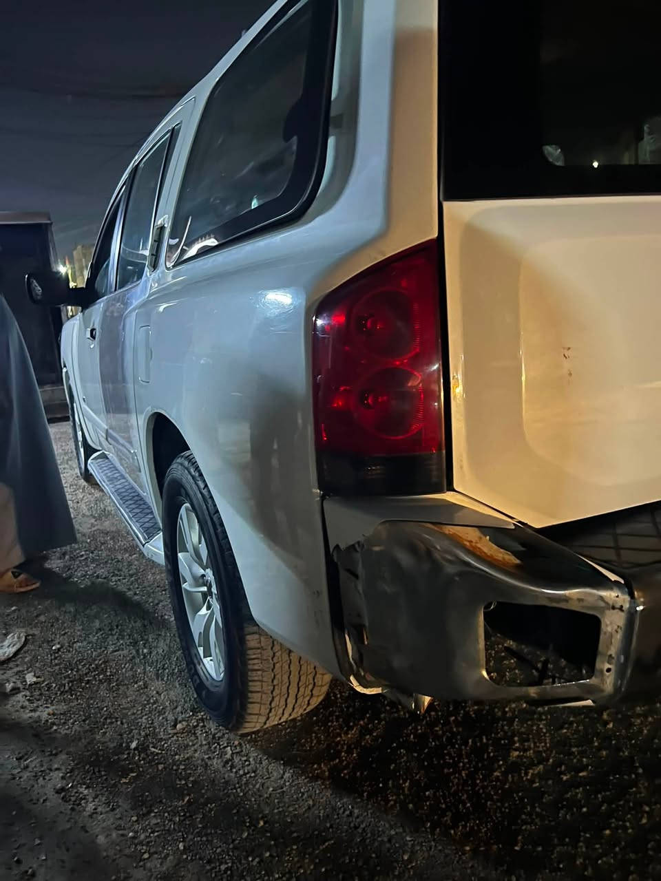 السلام عليكم سيارة ارمادة البيع 
السيارة بدون حادث بيهة طخات بصيطة 

بدون صبغ
كير مكينة بشرط 
غرفتهة نضيفة السياره فول مواصفات
السعر 75 
مكان السياره ديالى الستفسار علة هاذة الرقم ***********
