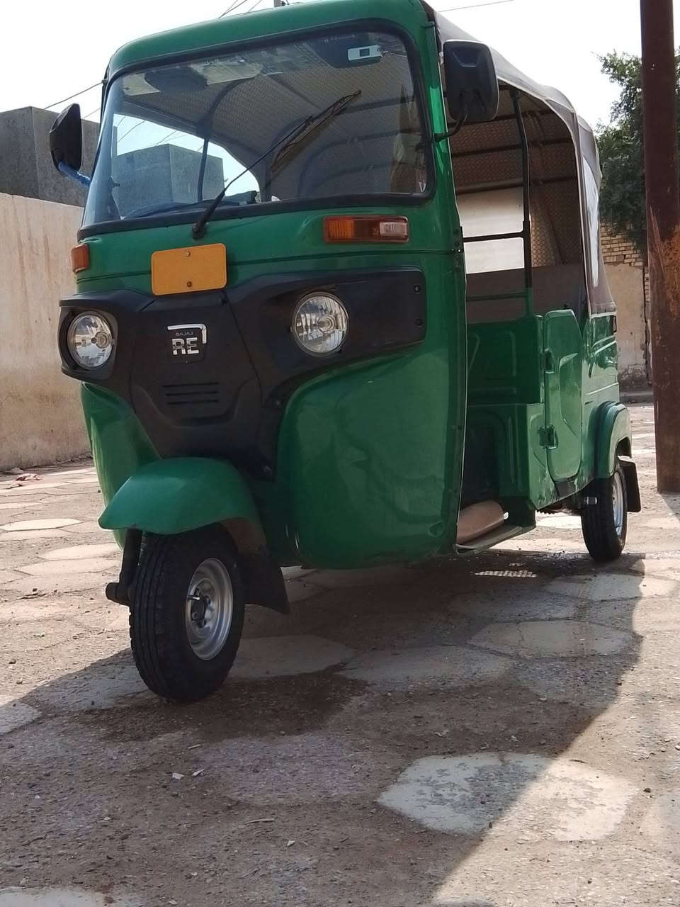 السلام عليكم شلونكم شباب تيك توك للبيع موديل 21 شهر 11 التيك تيك مفتوحه بوشه وبستمط في قياسات من الضحك رقم سنويه الرقم شالعين اللوحات مالاته السعر سعر 8800 الرقم ***********
