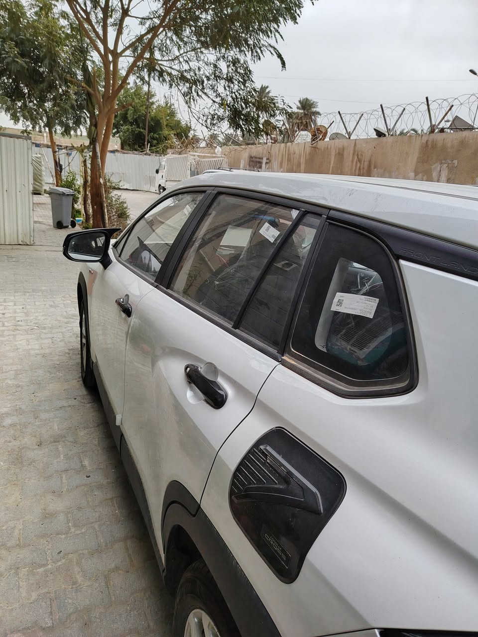 للبيع✨ مراوس
تويــوتا فــورت لانــدر ٢٠٢٥ 🌹   
لايت زينون Led... بصمتان
زيرو ماشية ٥٠٠ كم فقط ❗️  رادار أمامي 🚗  
تحديد مسار 🚦  إشارات بالمري 👀 فتحه سقف🌤️  تحكم ستيرن جهتين   شاشة   Type-C  مخرج Drive Mode ⚙️ سايد بريك  بصمة  Auto Hold ⛔  مقاعد جلد  احمر واسود  بك لايت LED 💡  أريل + نفكيشن  كامره خلفية أصلية  🎥 فرشة دشبول أصلية. غطاء ستيرن خياط 
مع قبغ للمري باتمان اسود وقبضات لليدات سود وقبغ بانزين اسود... وجادر اصلي لابوبو.. مع دبة ٤ لتر ماء راديتر اصلي مع ملحقات لاسبير 
📞 لمعرفة السعر  ***********
