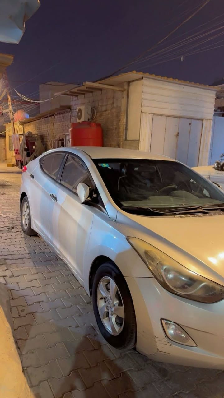 السلام عليكم
أفانتي  2012 مكينه 1600 وارد كوري مكينه وكير كفاله من الفتح والتبريد خير من الله المرايات شفط المقاعد تدفئه السياره كامله ما بيها أي نقص السعر 100وبيها مجال مكان السياره بصره الجزائر  رجاءاً بس الشراي يتصل ***********
