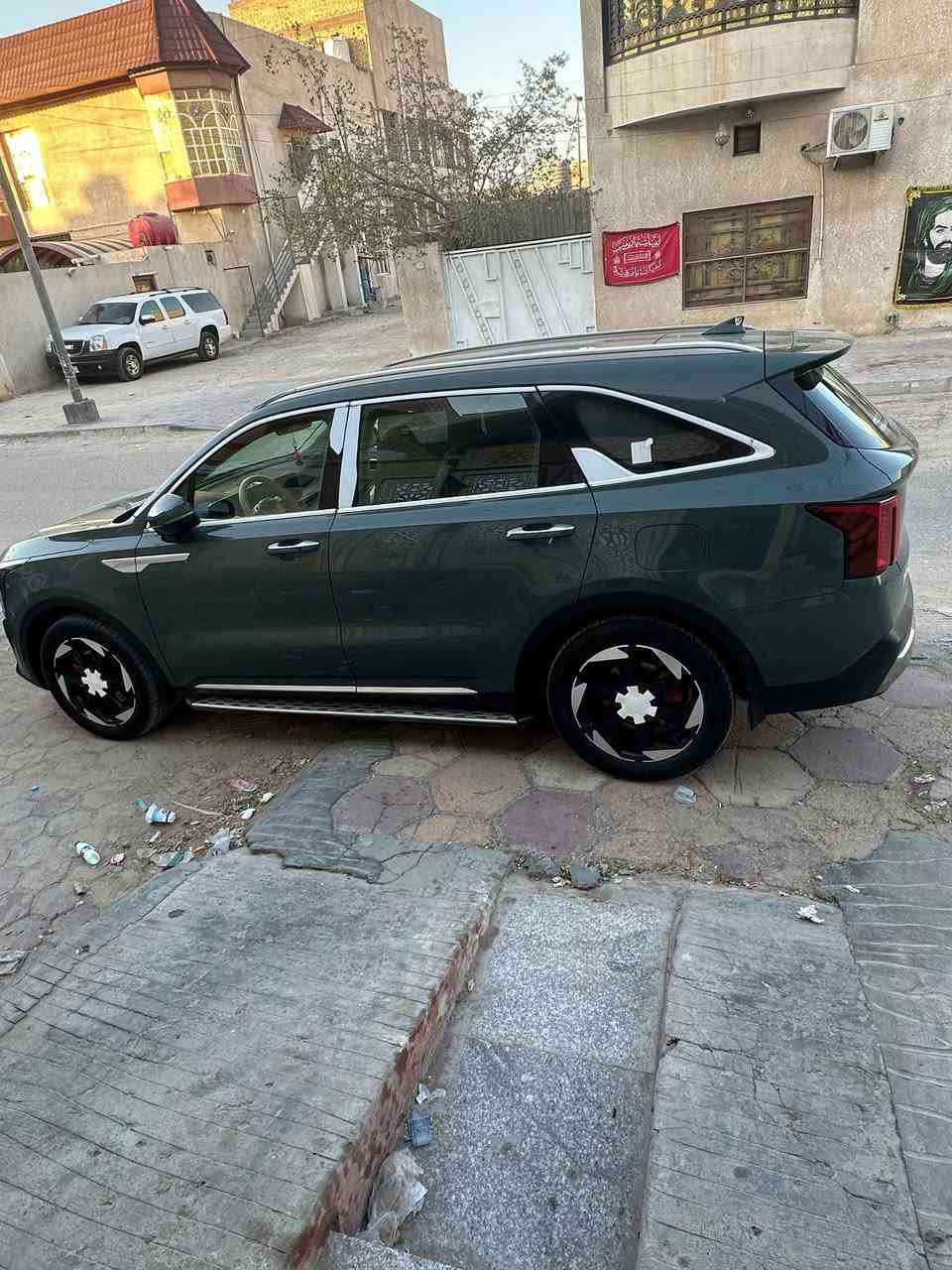 فول موصفات علئ فئة 1/1 
مكفولة كفالة عامة من كلشي من الشخط من الرصعة سيارة بل فابيون جديد لوك ستة سلندر 3500

فور اكس 

 فور ويل 
ترحيب بل مري
 
كير ماوس 

ماشية ٤٠
 
بنوراما بصمةتشغيل أبواب والصندوق 

تشغيل عن بعد 
5 كامرات 
انارة داخلية 7الوان
كشنات تدفئة تبريد 
داتا شو 
رقم اربيل
مكاني بصره

سعر 295 بيها مجال للاستفسار اتصل على الرقم مكلف بلنشر+***********
