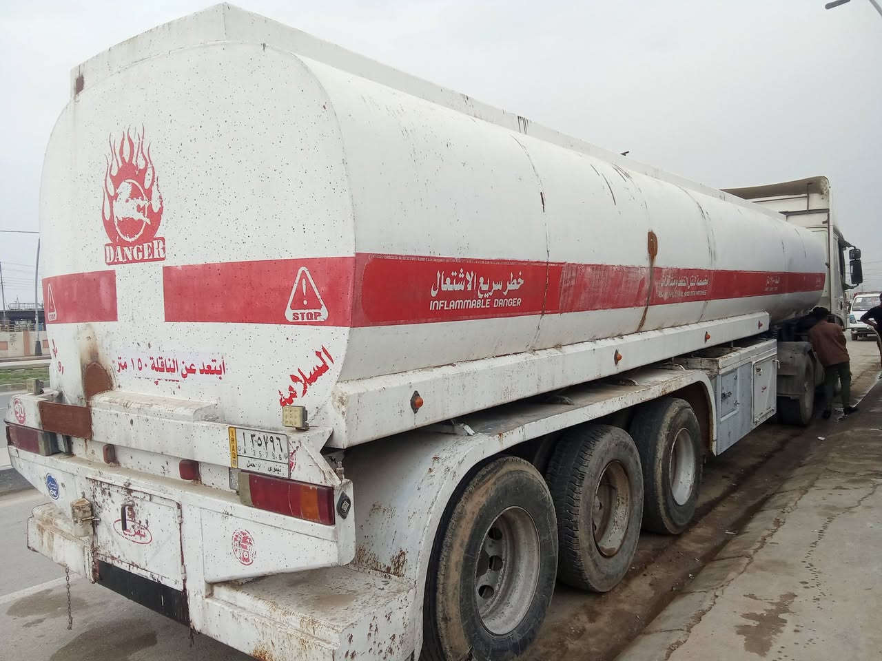 صهريج افيكو موديل 2005 كير عادي رقم نينوى محرك بداية نفخ طخم تاير نظيف سيارة كاملة جاهزة عالشغل 
الشرعي مالها موجود عنوان الموصل اصلاح الزراعي
رقم الموبايل ***********
