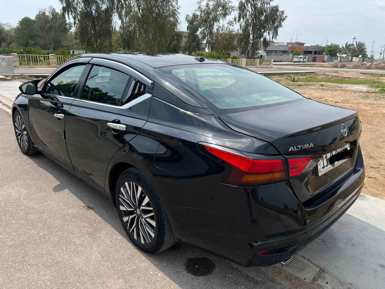 نيسان التيما موديل 2023 رقم بغداد تحويل ثانيوم
ماشيه 70

ميكانيك كله جديد 

تبريد ثلج 

بصمه 

سياره جديده 

ضرر 5قطع خارجي بس صبغ بدون دواخل ابيعلك حزام

مكان ديالى 

رقم ***********

السعر125بيه مجال
