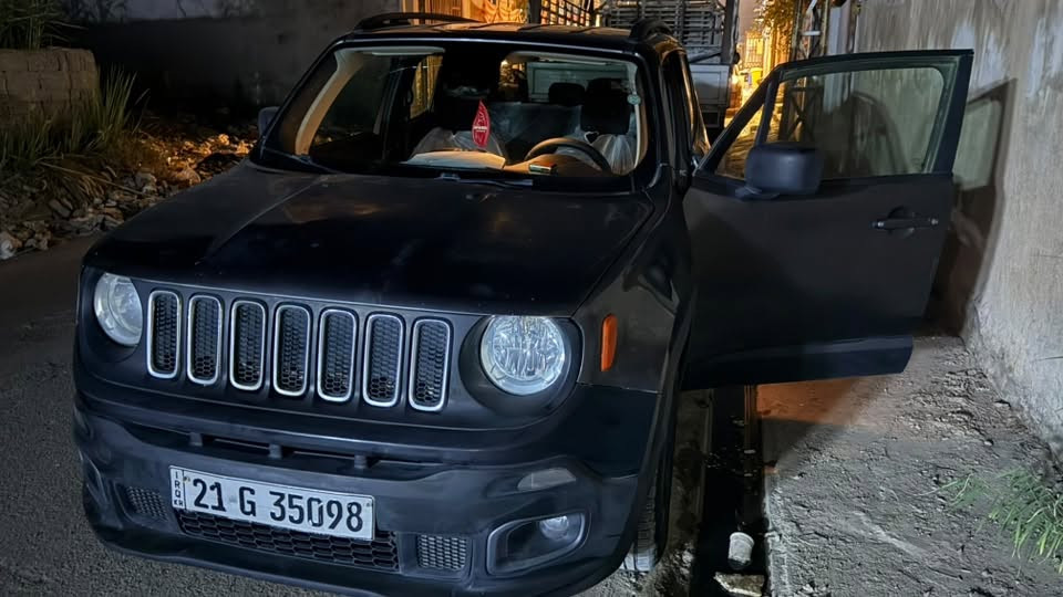 � للبيع جيب رينيجيد 2020 🚘
🔹 موديل 2020
🔹 ماشية 91 ألف
🔹 رقم السليمانية
🔹 تحويل ثاني يوم
🔹 محرك، كير، صدر، وتبريد كله مكفول
🔹شواصي ولغد مكفول
🔹 نص فول
🔹 حادثها قطعتين مثل موضح بالصور
السعر ١٢٥ $ بيها مجال 
السيارة نظيفة وجاهزة، والفحص خير دليل.
للاستفسار مراسلة على الواتساب أو الاتصال. 📞�
***********
