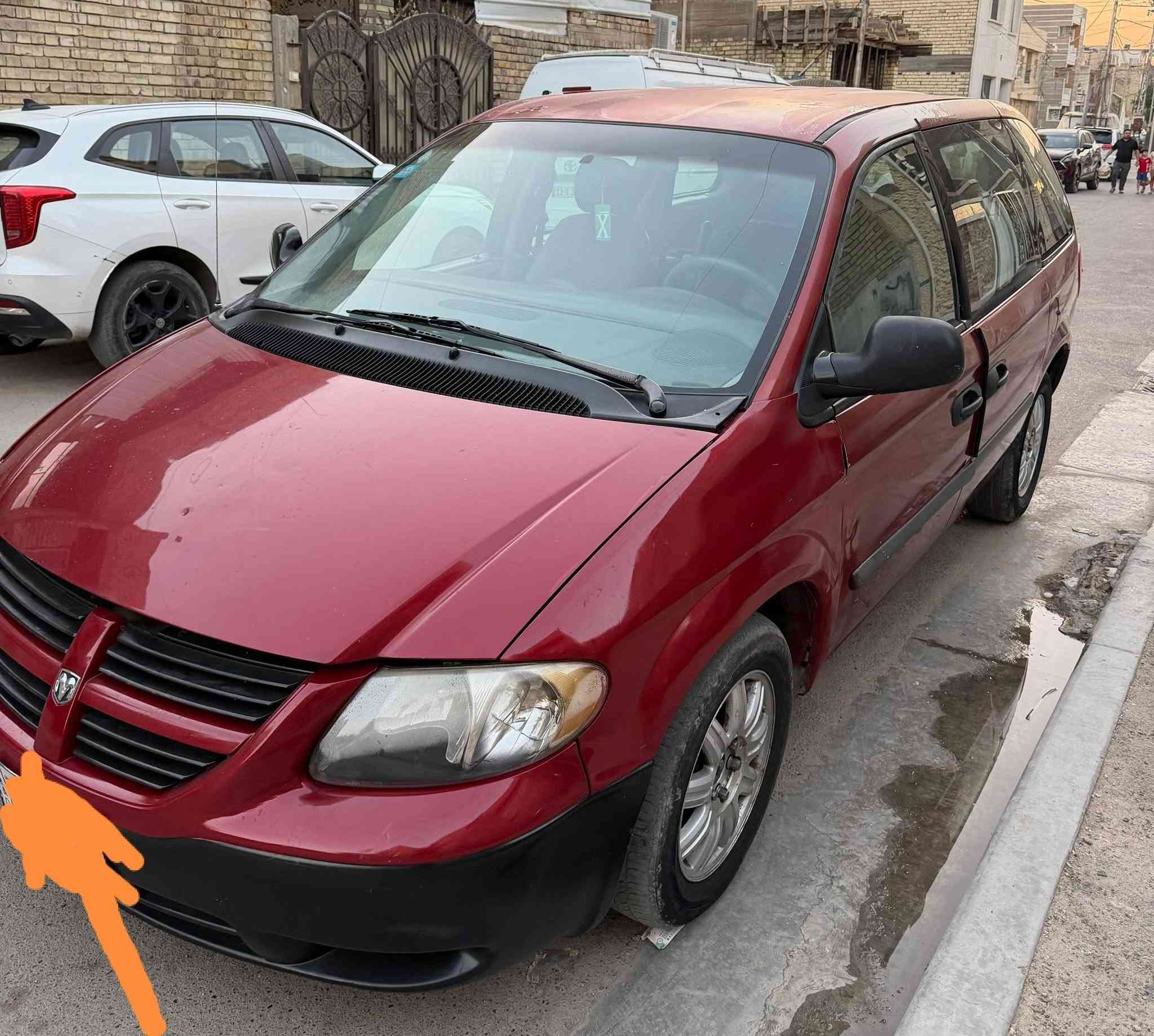 دوج كرفان ٢٠٠٧
السياره ماشيه ١٦٠الف حقيقي
داخلها دشبول بطاين بوب تنته بالجيس
السياره بيها جاملغ جهة السايق بدون داخل طخه بسيطه
رقم ديالي انكليزي بسمي
كهربائيات جاهزه مابيها نقص
بكان السياره البياع
السعر ٦٨بيها مجال بسيط
***********
