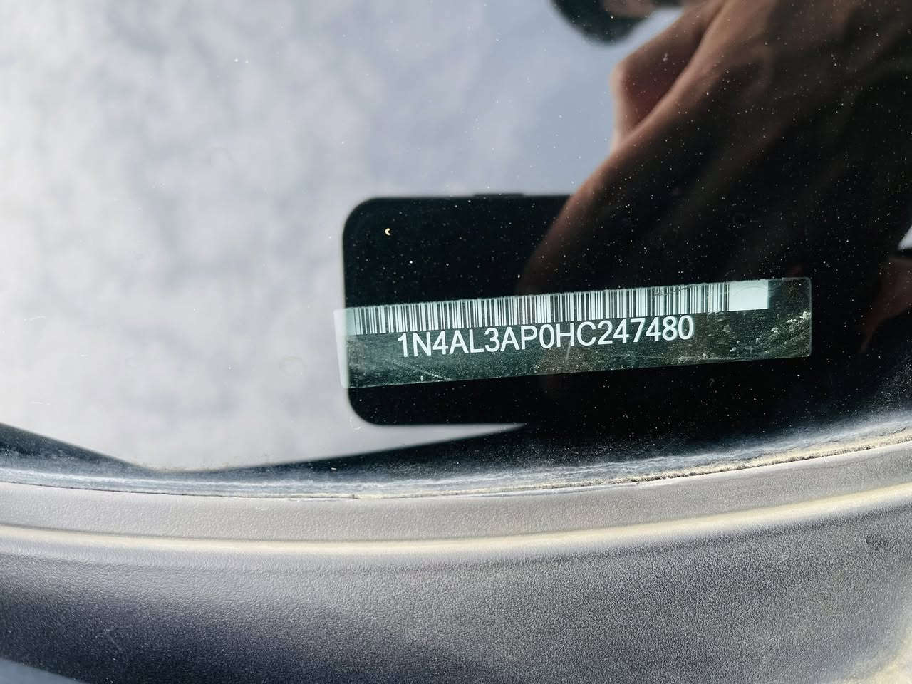 🚗 للبيع: نيسان التيما SR 2017
📍 مكان السيارة: موصل/ ناحية الشورة 

📞 للتواصل: ***********
💰 السعر: 122 ورقة – قابل للتفاوض
📊 المسافة المقطوعة: 98 ميل
🛠️ المحرك: 4 سلندر – 2500
⚙️ المواصفات: فئة SR

• شفتات بالستيرن
• بصمة تشغيل
• بصمة صندوق
• مقعد السائق كهربائي
• ويل 19 انش بلادي
• حساس خلفي
• رقم سليمانية ( مميز)

⚠️ أضرار السيارة:

• وارد أمريكي
• تبديل البنيد فقط+ ملاحظات بسيطة 
• باقي أجزاء السيارة مكفولة
• كفالة اللغد والشواصي والكير والمحرك من الأضرار
