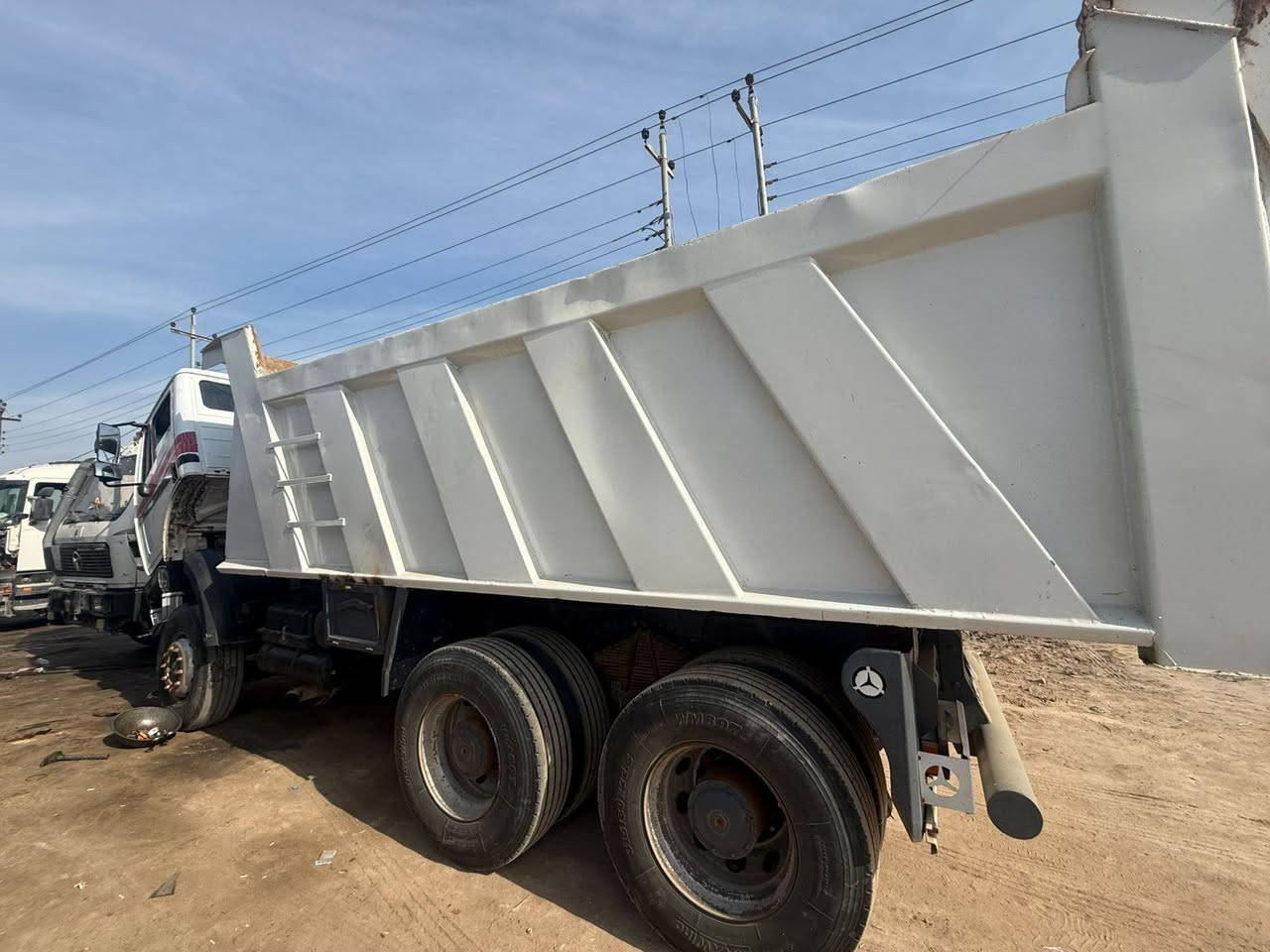 للبيع بدي طول 5/60 بدون ونج مكان البصره ***********
