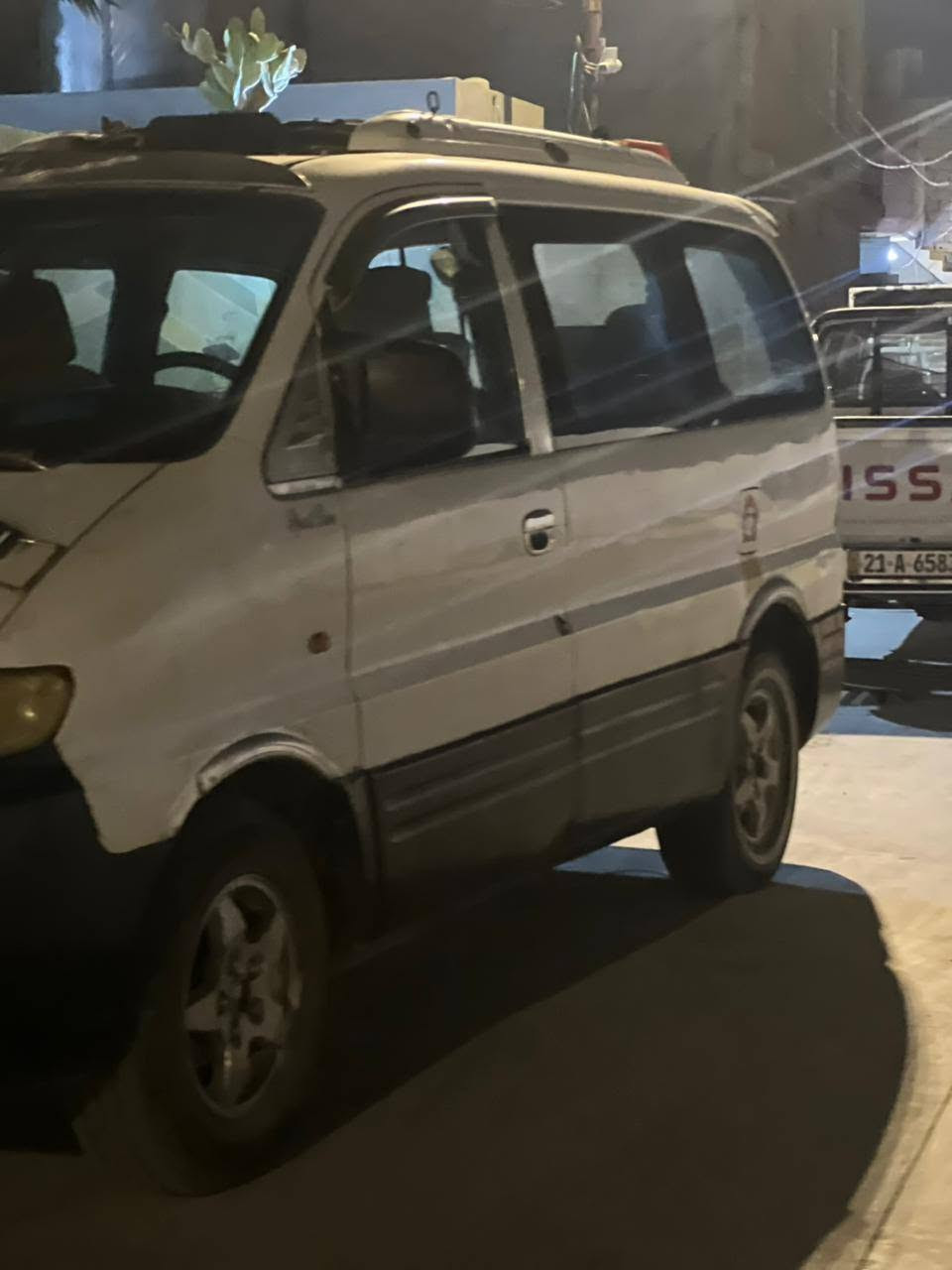 سلام عليكم
ستاركس موديل 2000.      7 راكب
تبريد شغال ويا السويج 
 مجفته صارلها شهرين سياره خير من الله

شواصي بلاد ماملعوب بيهن

المكان ديالى بعقوبة

للاستفسار اكثر:سعر اتصل عل رقم

***********
