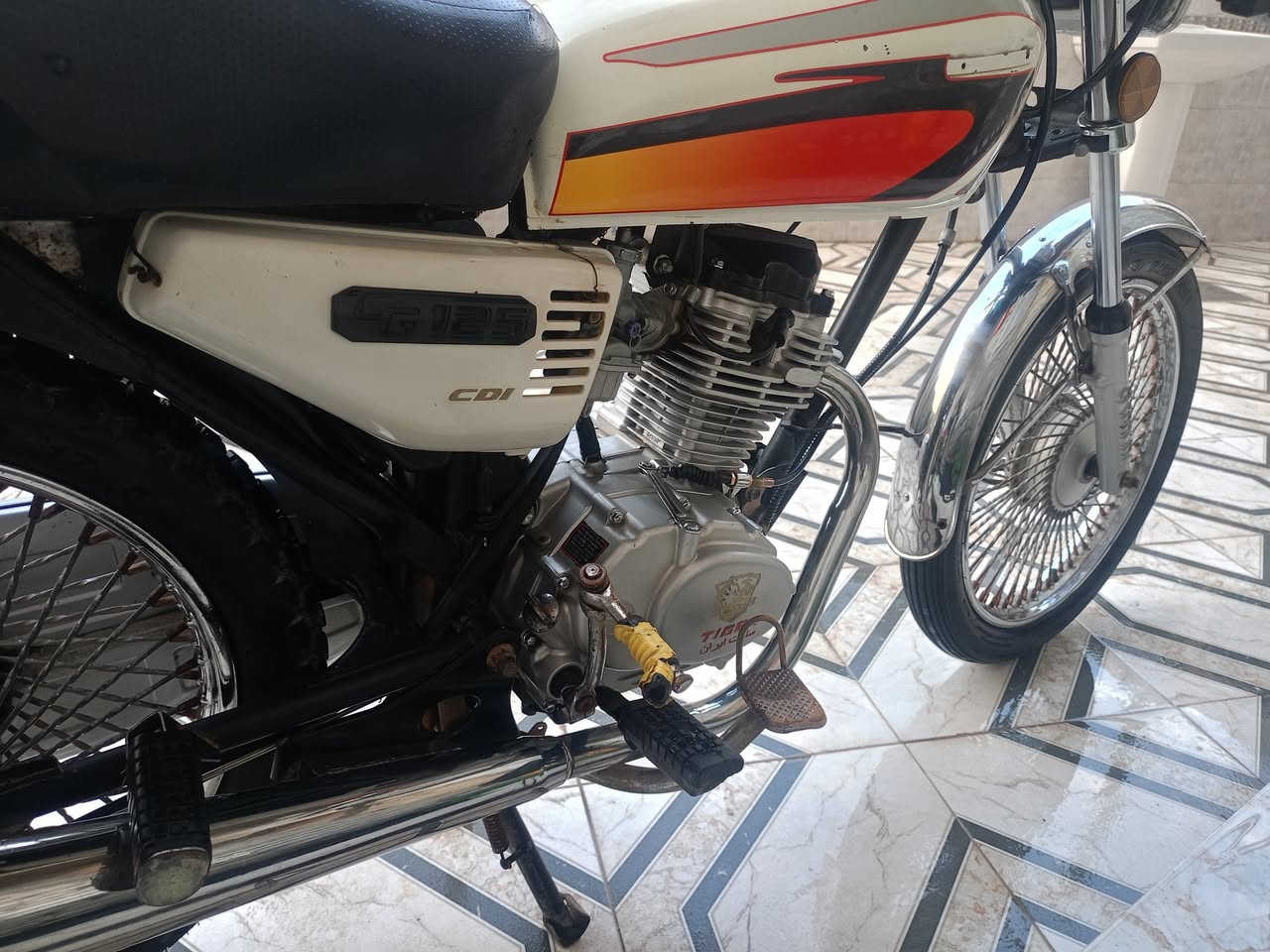 سلام عليكم  دراجة تايكرللبيع موديل 2021 
وراق 5 اصولي كهرباء كله شغال 
شغل وطلع واسط العزيزية 
***********
