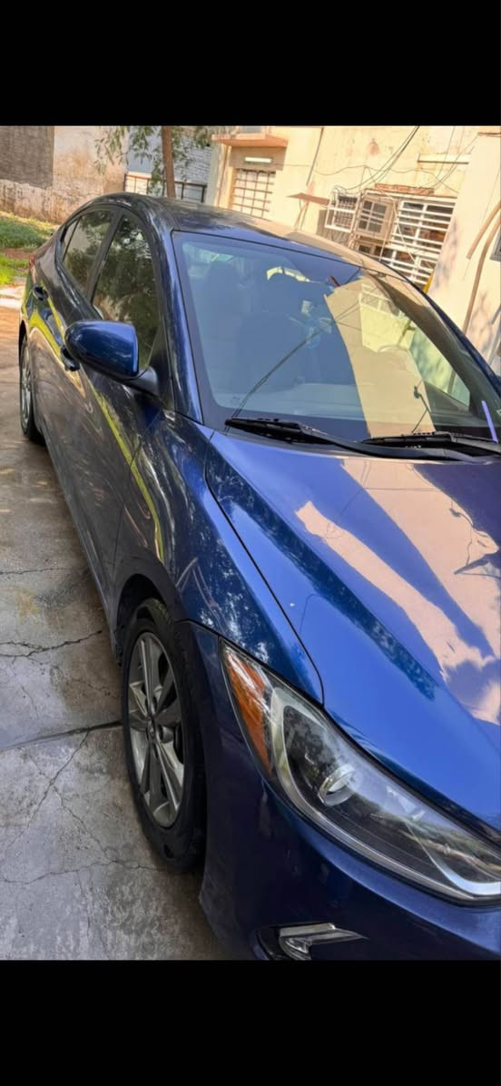 للبيع النترا موديل 2018 ✅
وارد امريكي 
لون نيلي
حساسات خلفيه 
كامره خلفيه
 مكينه 2000 دوش
حساسات ضغط الاطارات 
رقم اربيل
ماشيه 24 ميل فقط 
حادث موجد بصور بدون ايرباك
شاشه اماميه لمس( ابل كار بلي واندرويد اوتو)
تنبيه النقاط العمياء
مثبت سرعه
مانع انزلاق
السعر ١٤٥$ ورقه وبي مجال 
مكان كوت *********** دهل اوران, واسط
