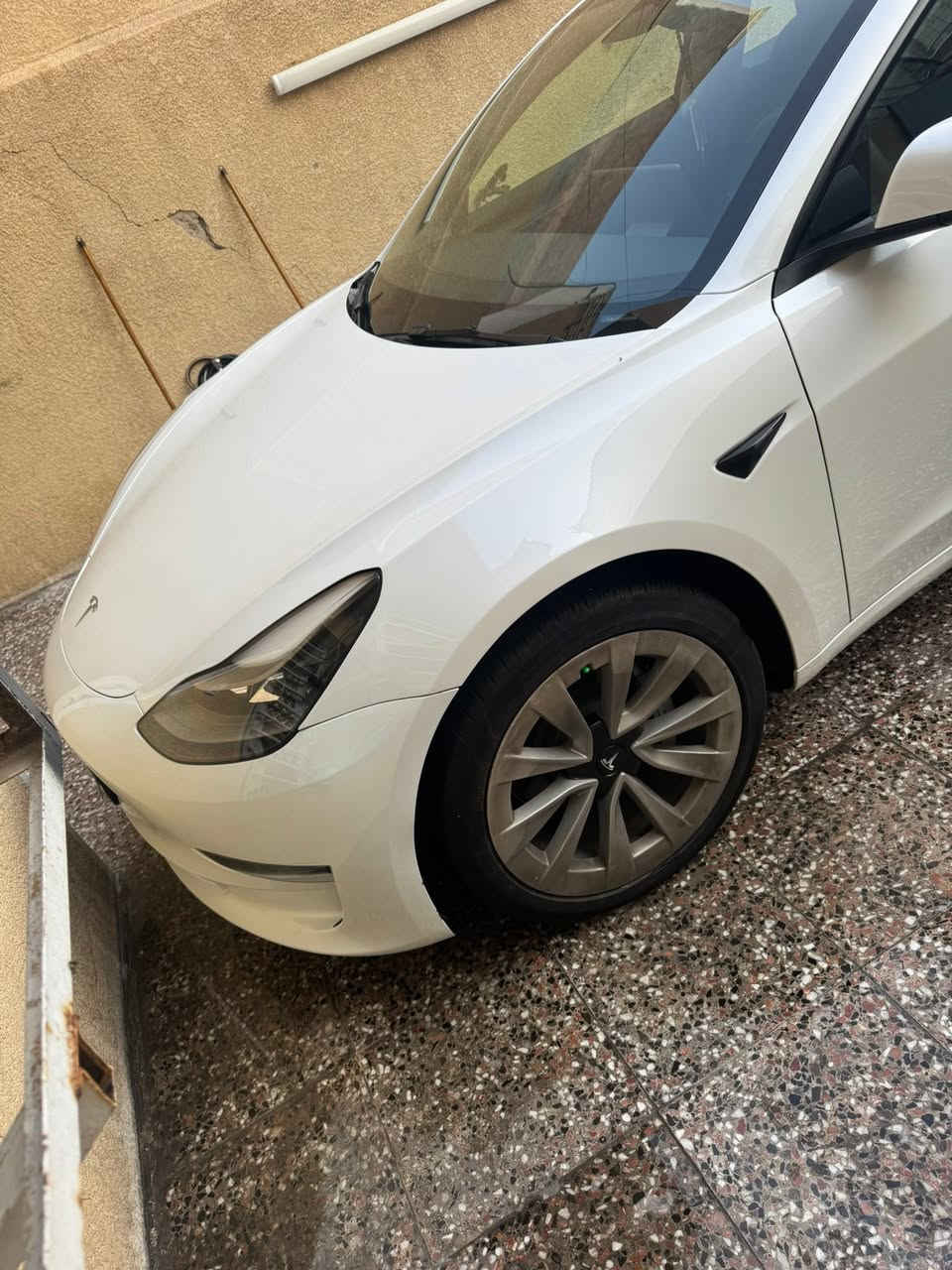 السلام عليكم
تسلا موديل ٢٠٢٣

مرقم بغداد

باسمي 
امبدل بيهه بيبان ثنين نفس لون بلادي
رقم تلفون ***********

