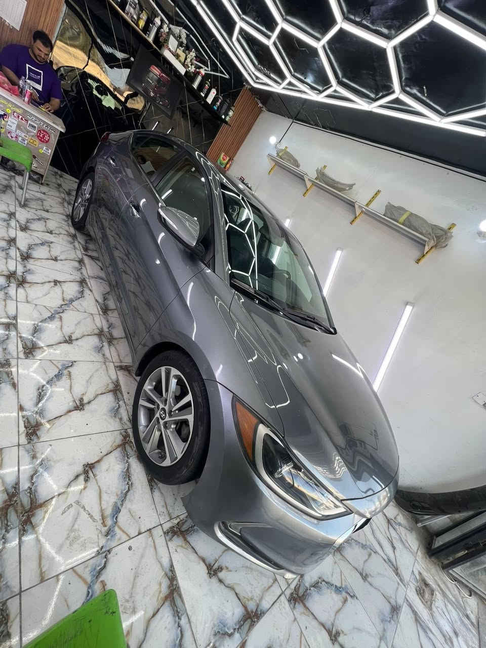 🚗 السلام عليكم النترا 2017 أمريكي فئة LIMITED فول مواصفات 🔥
📍 رقم بغداد | 📄 إنكليزي باسمّي | 🗓️ سنوية 2030
🔧 الحالة:
✔️ هزّة ما صاقطة
✔️ حادث قبق الصندوق والجاملغ الخلفي فقط بدون ايرباك
✔️ السياره كلهت ليبل واحد عدا قبق الصندوك
✔️ شواصي لغود + حوض كفالة
✔️ محرك وكير كفاله💪حداديه جديده 
✨ المواصفات:
🔑 بصمة تشغيل
🚪 بصمة أبواب
📦 بصمة جنطة
🔁 إشارات بالمرايا
❄️ تبريد ممتاز
🎹 ديكور بيانو
📡 رادارات جانبية وخلفية
🛣️ تحديد مسار
🎥 كامرة 360 (دوارة)
⚠️ نقطة عمياء
🔊 سماعات نوع Infinity
📍 حساسات (دمامات) أمامية وخلفية
📦 صندوق ذكي يفتح عند الاقتراب
🔥 تدفئة كشنات أمامية وخلفية
💡 LED لايت
🔦 زنون لايت

♥️شاشه اعطال /شاشه چبيره 
✨ إشارات ترحيبية بالأبواب
السعر 113 وبيها مجال 
***********
